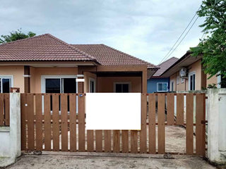 出售 2 卧室 独立屋 在 Nikhom Phatthana, Rayong