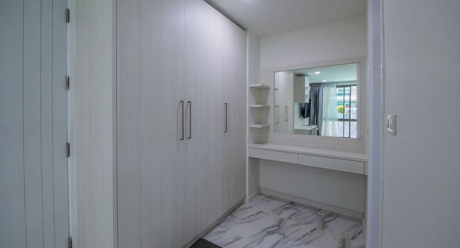 For sale 2 bedrooms condo in South Pattaya, Pattaya