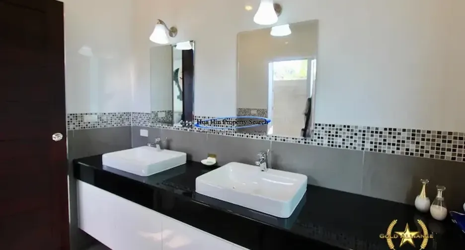 For sale 3 ベッドルーム house in Sam Roi Yot, Prachuap Khiri Khan