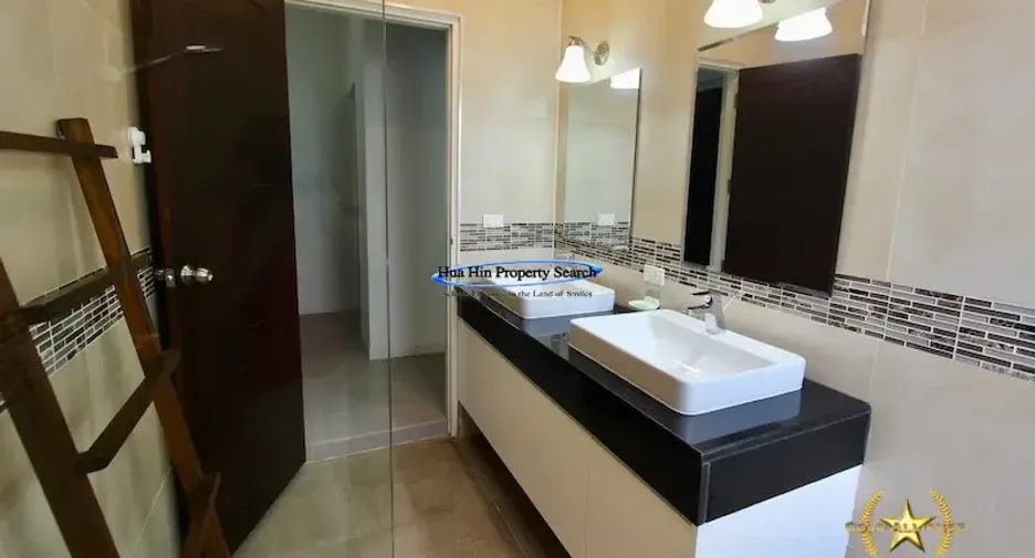 For sale 3 ベッドルーム house in Sam Roi Yot, Prachuap Khiri Khan