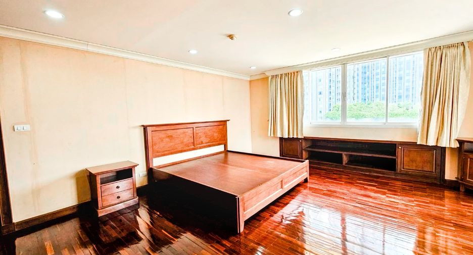 Condo en alquiler de 4 habitaciones en Pathum Wan, Bangkok