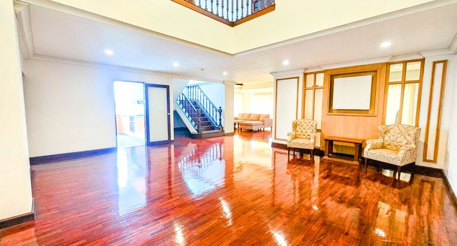 Condo en alquiler de 4 habitaciones en Pathum Wan, Bangkok