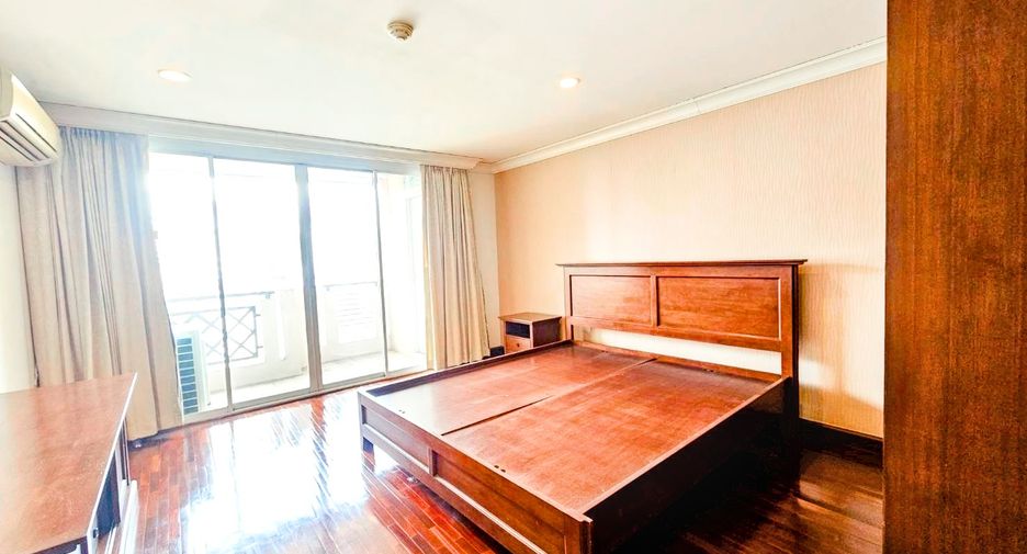 Condo en alquiler de 4 habitaciones en Pathum Wan, Bangkok