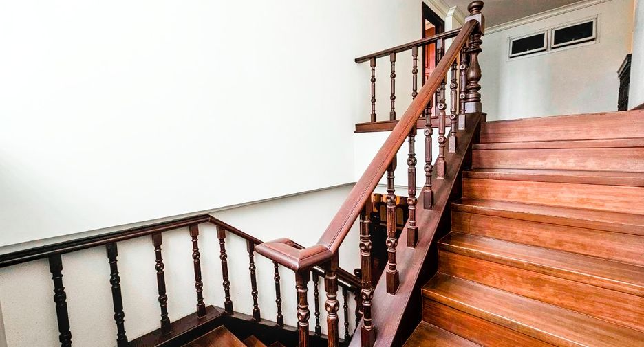 Condo en alquiler de 4 habitaciones en Pathum Wan, Bangkok