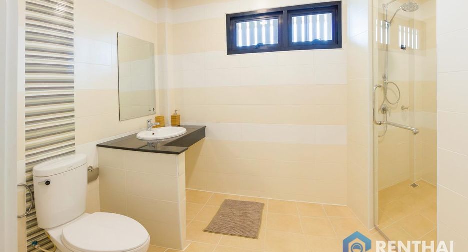 For sale 4 bedrooms house in Bang Lamung, Chonburi