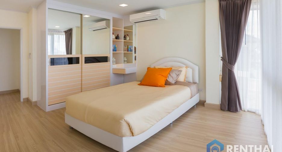 For sale 4 bedrooms house in Bang Lamung, Chonburi