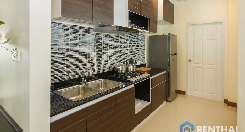 For sale 4 bedrooms house in Bang Lamung, Chonburi