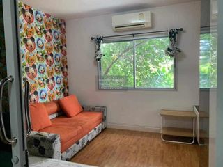 For rent 3 bedrooms townhouse in Khan Na Yao, Bangkok