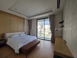 À louer 4 chambres maison à Bang Lamung, Chonburi