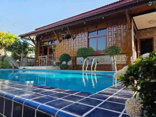 À louer 3 chambres maison à Bang Lamung, Chonburi