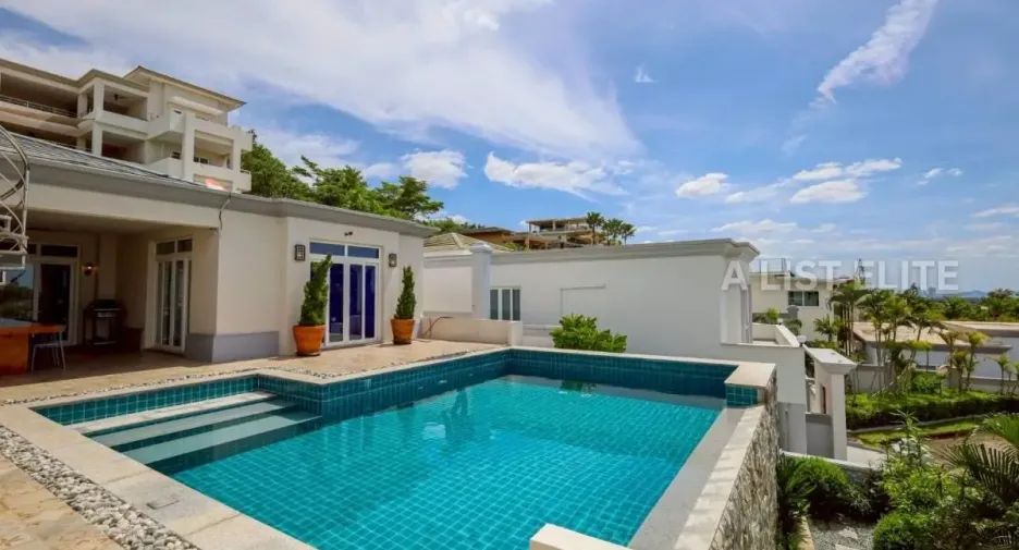 For rent 5 bedrooms house in Bang Lamung, Chonburi