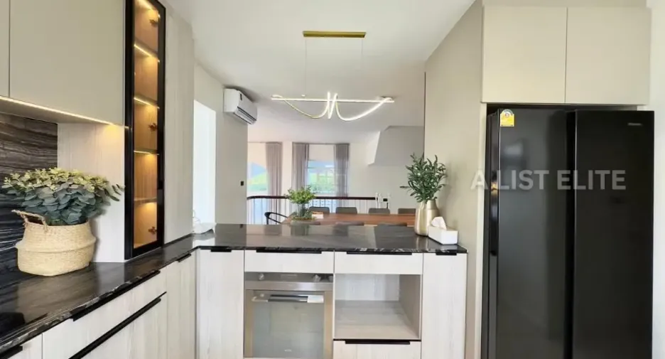 For rent 5 bedrooms house in Bang Lamung, Chonburi