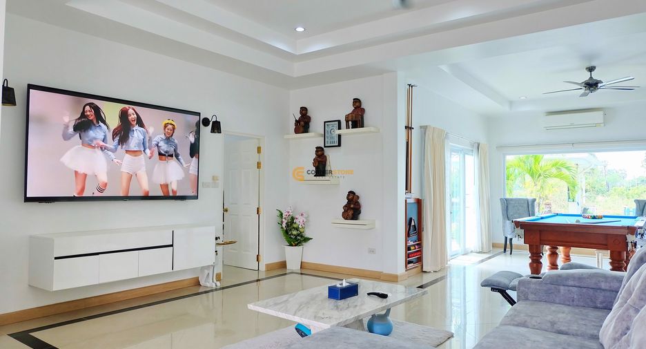 For sale 4 ベッドルーム house in Huay Yai, Pattaya