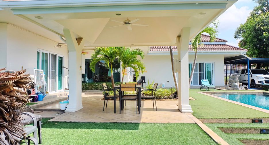 For sale 4 ベッドルーム house in Huay Yai, Pattaya