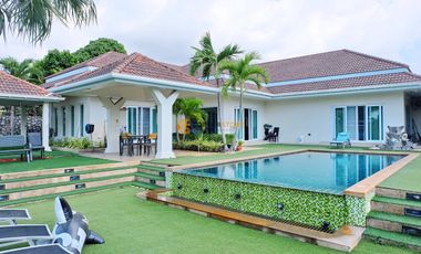 À vendre 4 chambres maison à Huay Yai, Pattaya