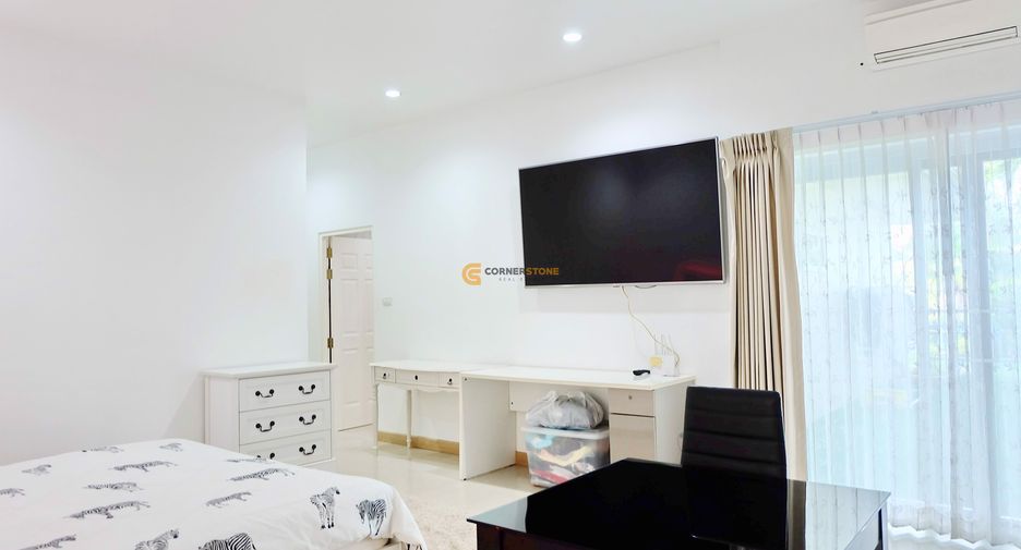 For sale 4 ベッドルーム house in Huay Yai, Pattaya
