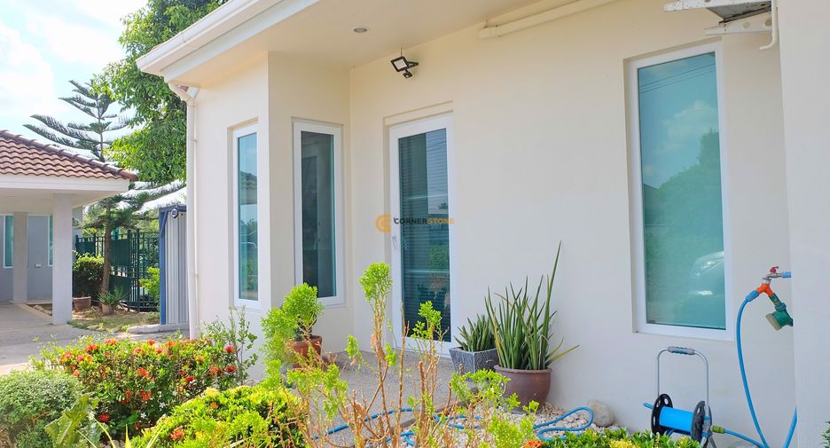For sale 4 ベッドルーム house in Huay Yai, Pattaya