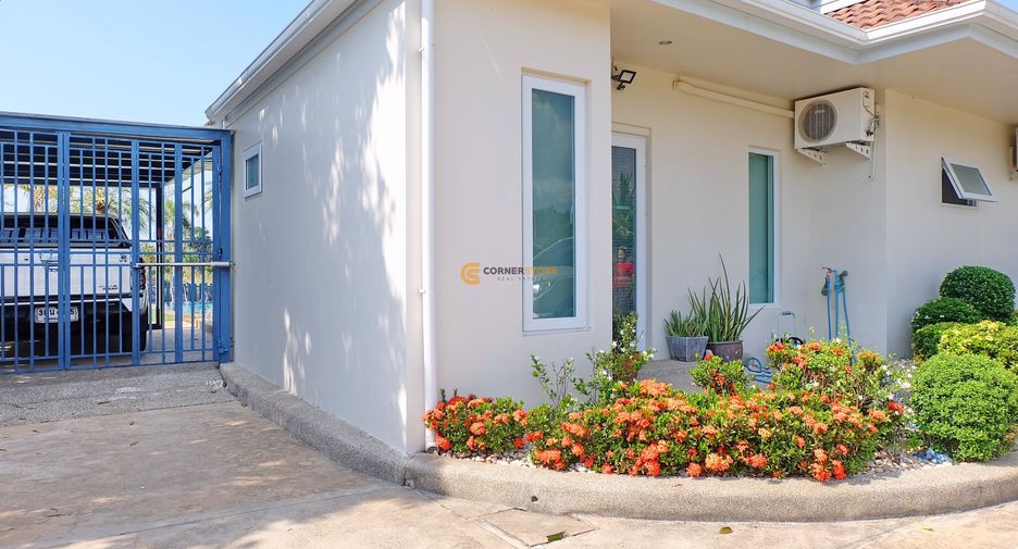 For sale 4 ベッドルーム house in Huay Yai, Pattaya