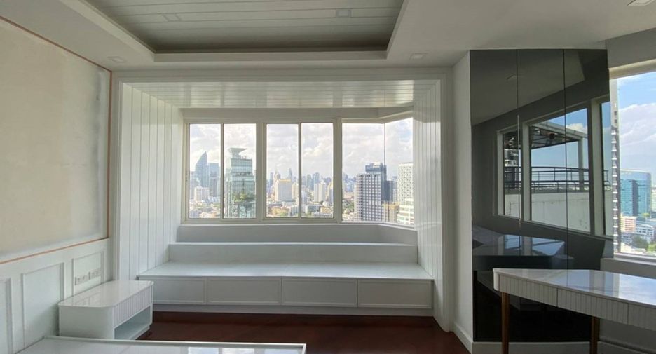For sale 6 bedrooms condo in Watthana, Bangkok