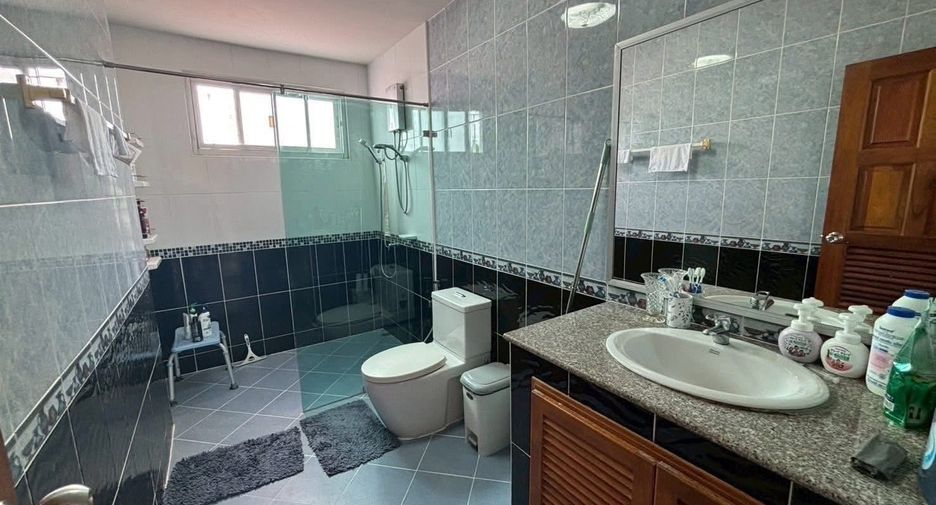 Haus zum Kauf mit 3 Zimmer in Bang Lamung, Chonburi