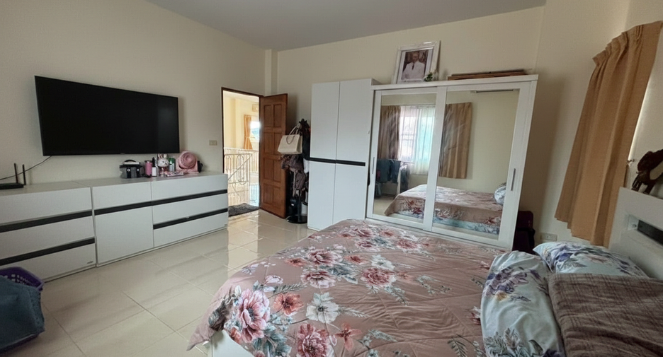 Haus zum Kauf mit 3 Zimmer in Bang Lamung, Chonburi