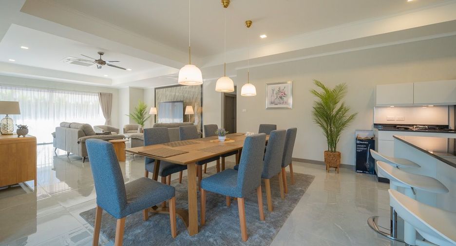 For sale 5 bedrooms house in Bang Lamung, Chonburi