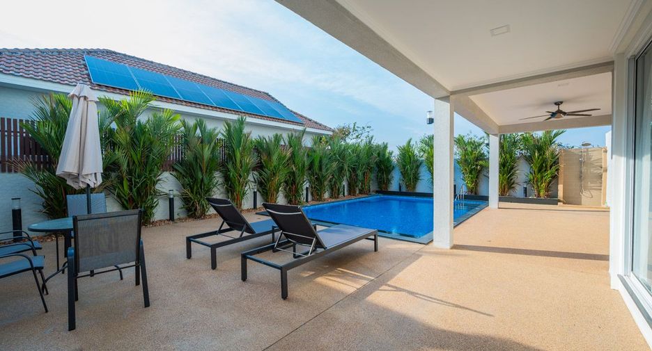 For sale 5 bedrooms house in Bang Lamung, Chonburi