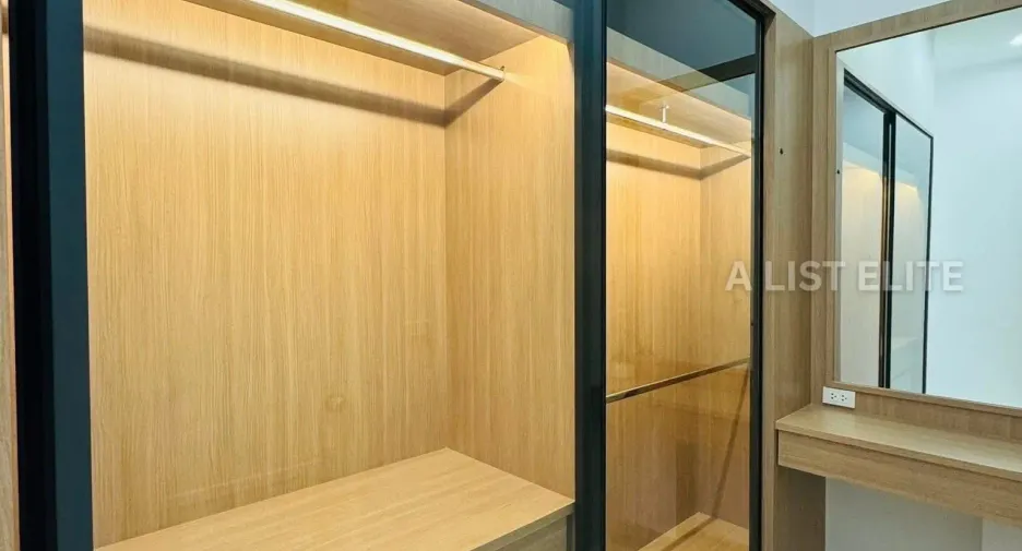 Haus zur Miete mit 4 Zimmer in Bang Lamung, Chonburi
