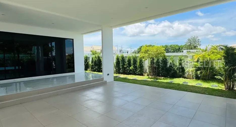 Haus zur Miete mit 4 Zimmer in Bang Lamung, Chonburi