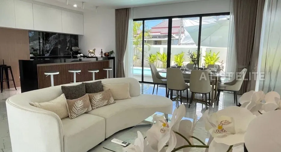 Haus zur Miete mit 4 Zimmer in Bang Lamung, Chonburi