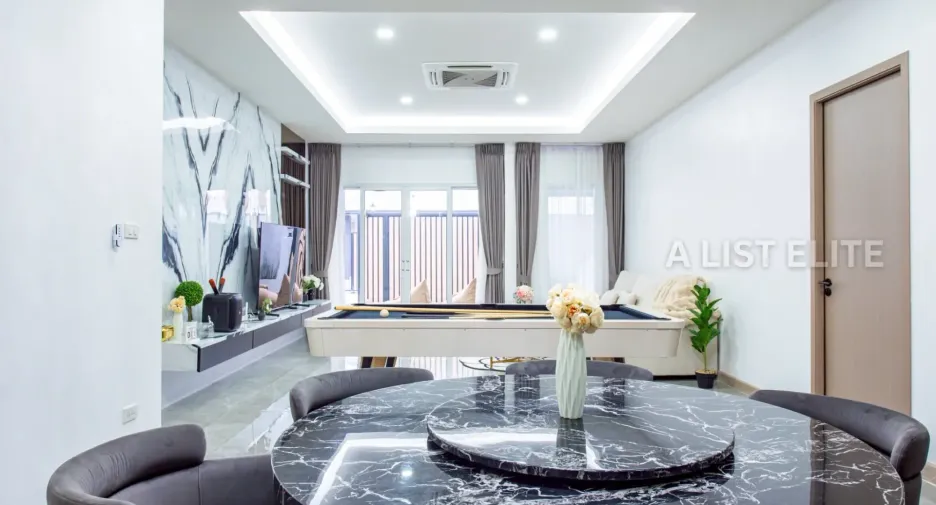 For rent 4 bedrooms house in Bang Lamung, Chonburi