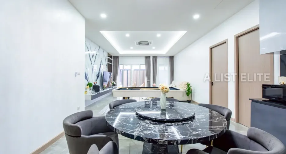 For rent 4 bedrooms house in Bang Lamung, Chonburi