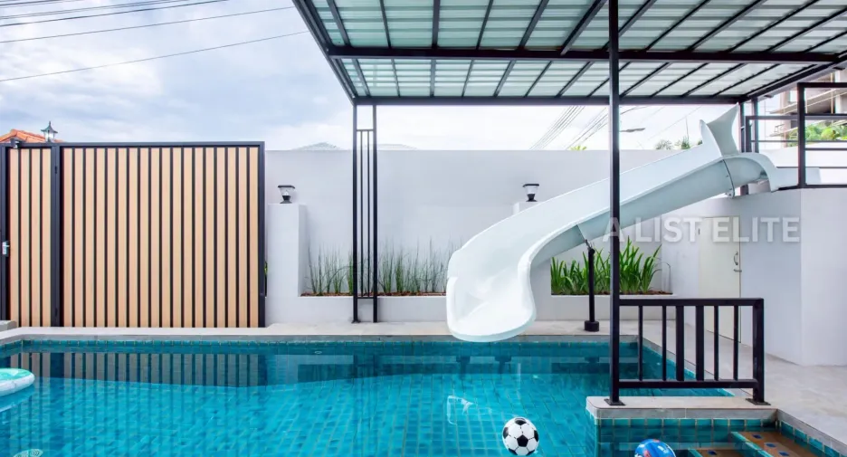 For rent 4 bedrooms house in Bang Lamung, Chonburi