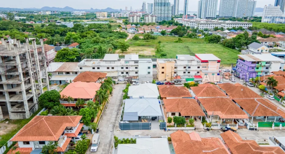 For rent 4 bedrooms house in Bang Lamung, Chonburi