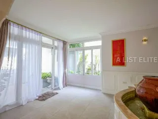 Haus zur Miete mit 5 Zimmer in Bang Lamung, Chonburi