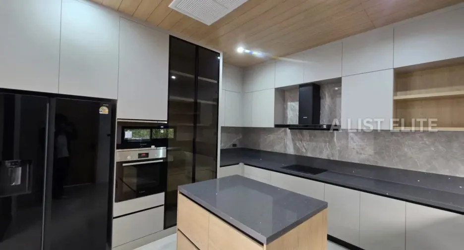 Haus zur Miete mit 4 Zimmer in Bang Lamung, Chonburi