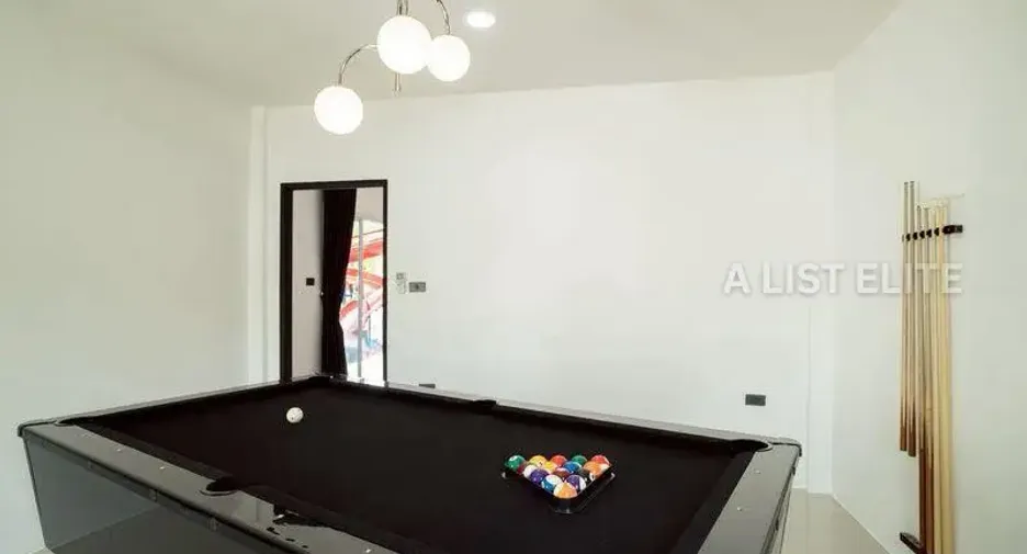 Haus zur Miete mit 6 Zimmer in Bang Lamung, Chonburi