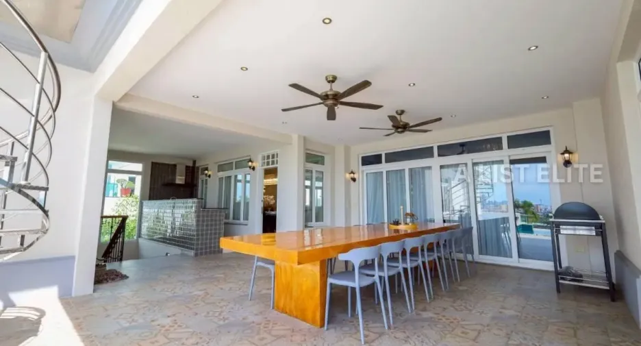 For rent 5 bedrooms house in Bang Lamung, Chonburi