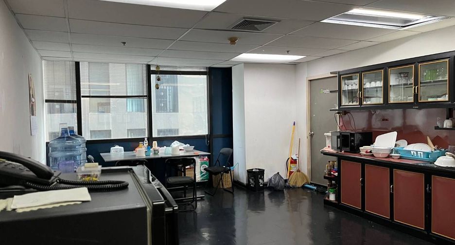For sale office in Watthana, Bangkok