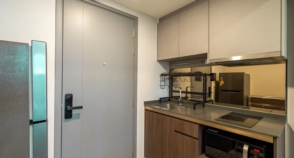 Продажа 1 кровать кондо в Щаттхана, Бангкок