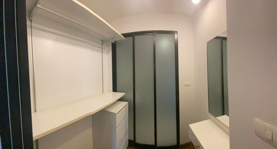For sale and for rent 1 bed condo in Watthana, Bangkok