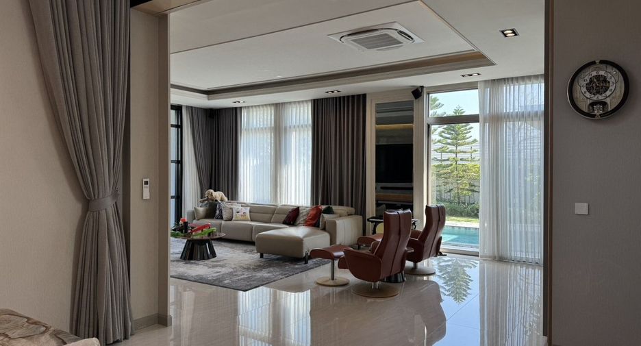 Casa en venta de 4 habitaciones en Lat Krabang, Bangkok