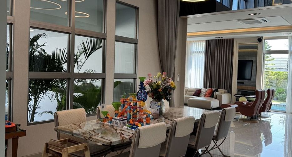Casa en venta de 4 habitaciones en Lat Krabang, Bangkok