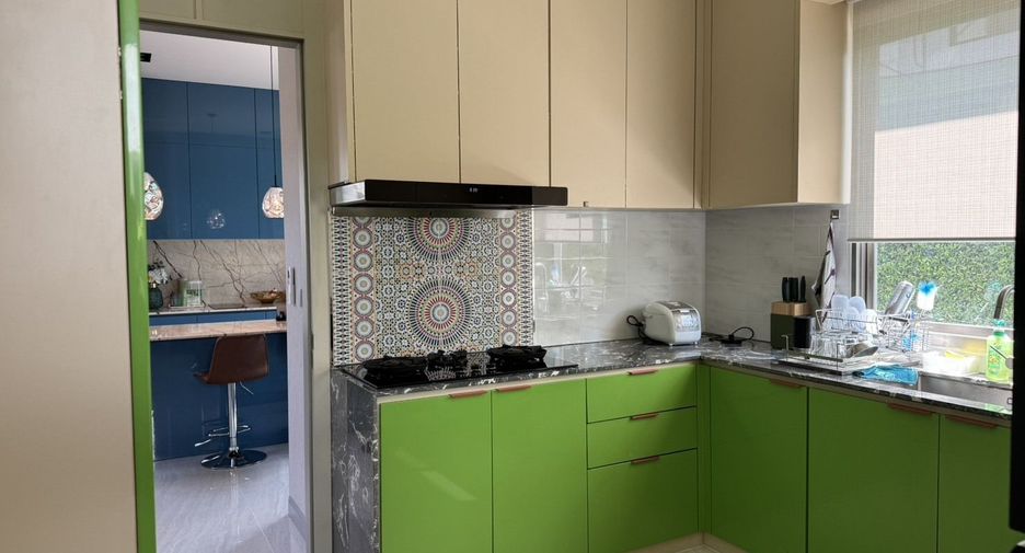 Casa en venta de 4 habitaciones en Lat Krabang, Bangkok