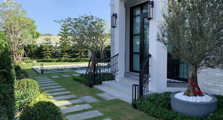 Casa en venta de 4 habitaciones en Lat Krabang, Bangkok
