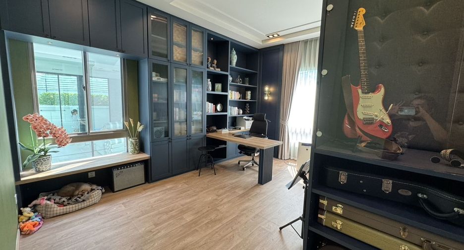 Casa en venta de 4 habitaciones en Lat Krabang, Bangkok