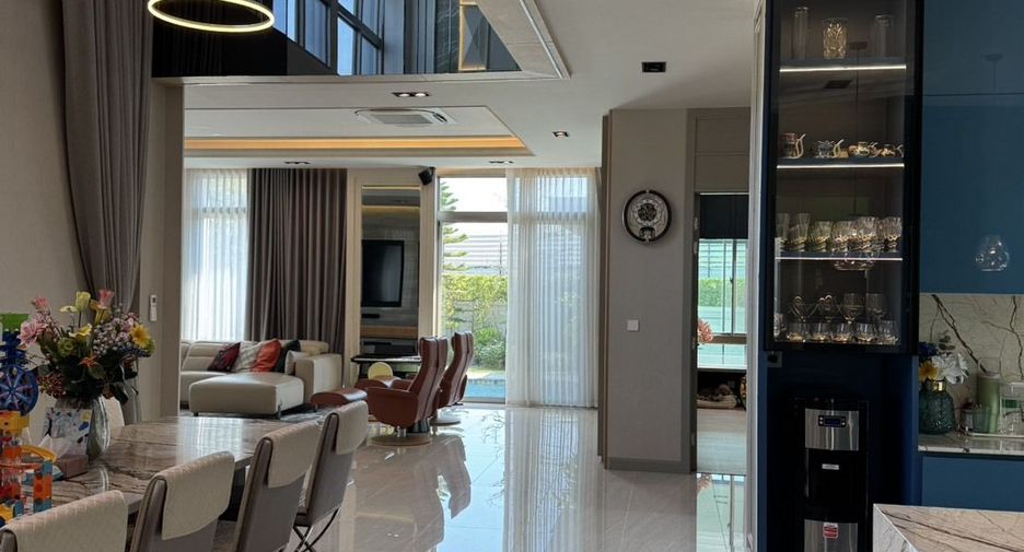 Casa en venta de 4 habitaciones en Lat Krabang, Bangkok