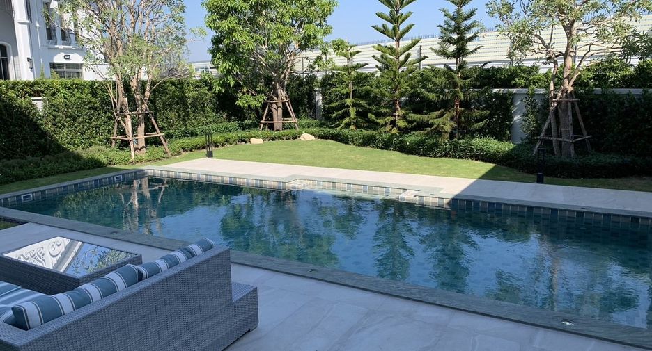 Casa en venta de 4 habitaciones en Lat Krabang, Bangkok