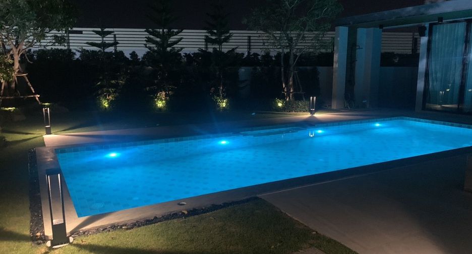 Casa en venta de 4 habitaciones en Lat Krabang, Bangkok