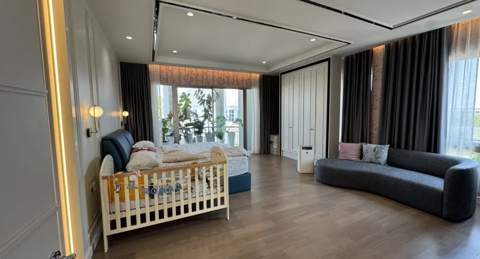 Casa en venta de 4 habitaciones en Lat Krabang, Bangkok